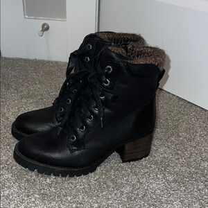 Black Heeled Women's Boots